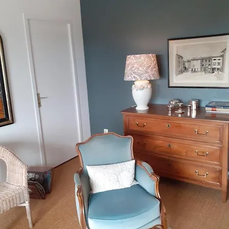 Couette-café Les Varennes 3*
