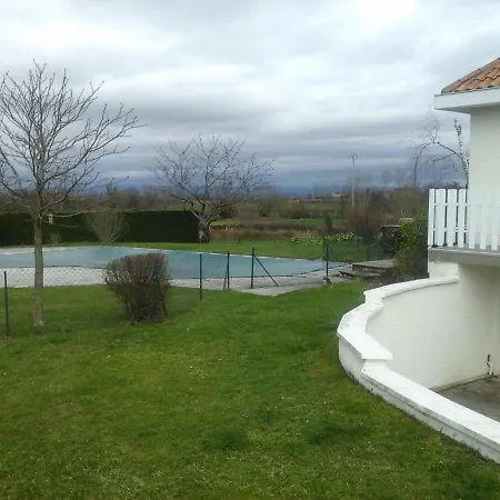 Couette-café Les Varennes 3*